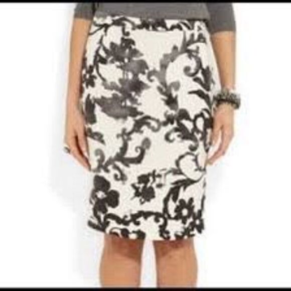 Moschino Cheap & Chic Women's Floral & Striped Print Pencil Skirt Cream Black‎ 6 - Picture 3 of 15